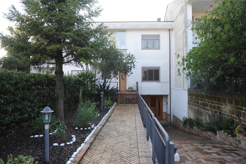 B&B Viale Delle Colline Σαλέρνο Εξωτερικό φωτογραφία
