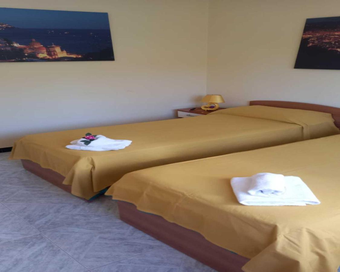 B&B Viale Delle Colline Σαλέρνο Εξωτερικό φωτογραφία