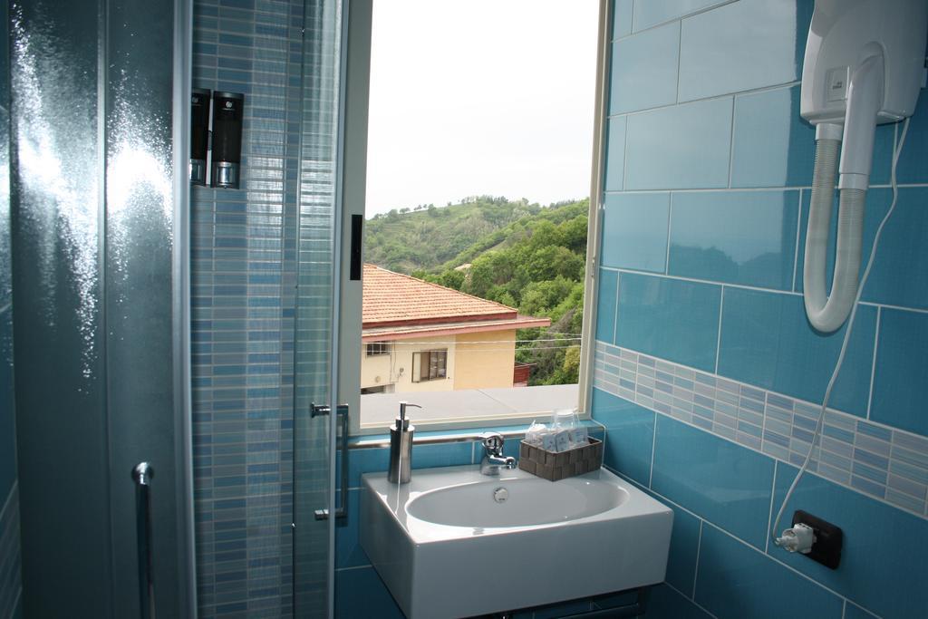 B&B Viale Delle Colline Σαλέρνο Εξωτερικό φωτογραφία